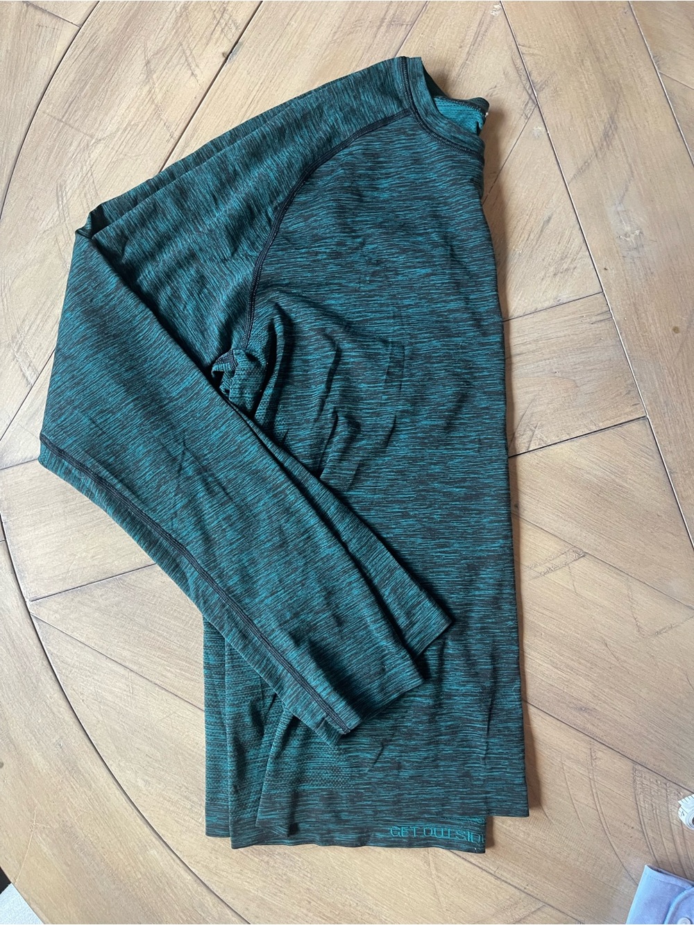 lululemon athletica Men's Heathered Green Crewneck Long Sleeve Top